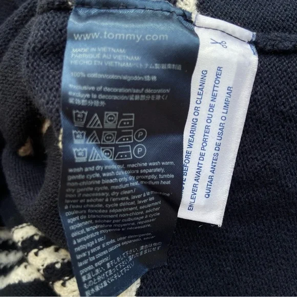 Tommy Hilfiger Navy and White Striped Sweater Like New Size Medium - Picture 7 of 9